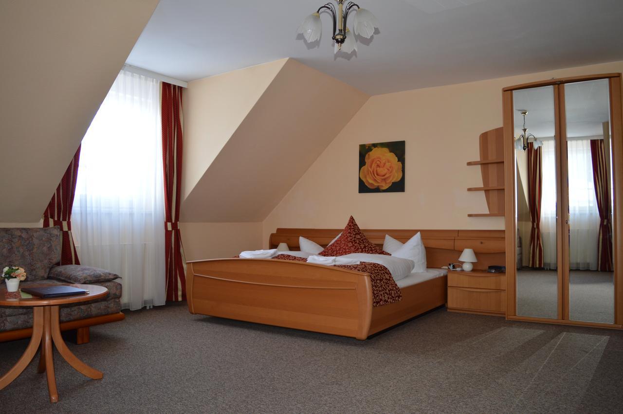 Hotel Auerhahn Masserberg Extérieur photo
