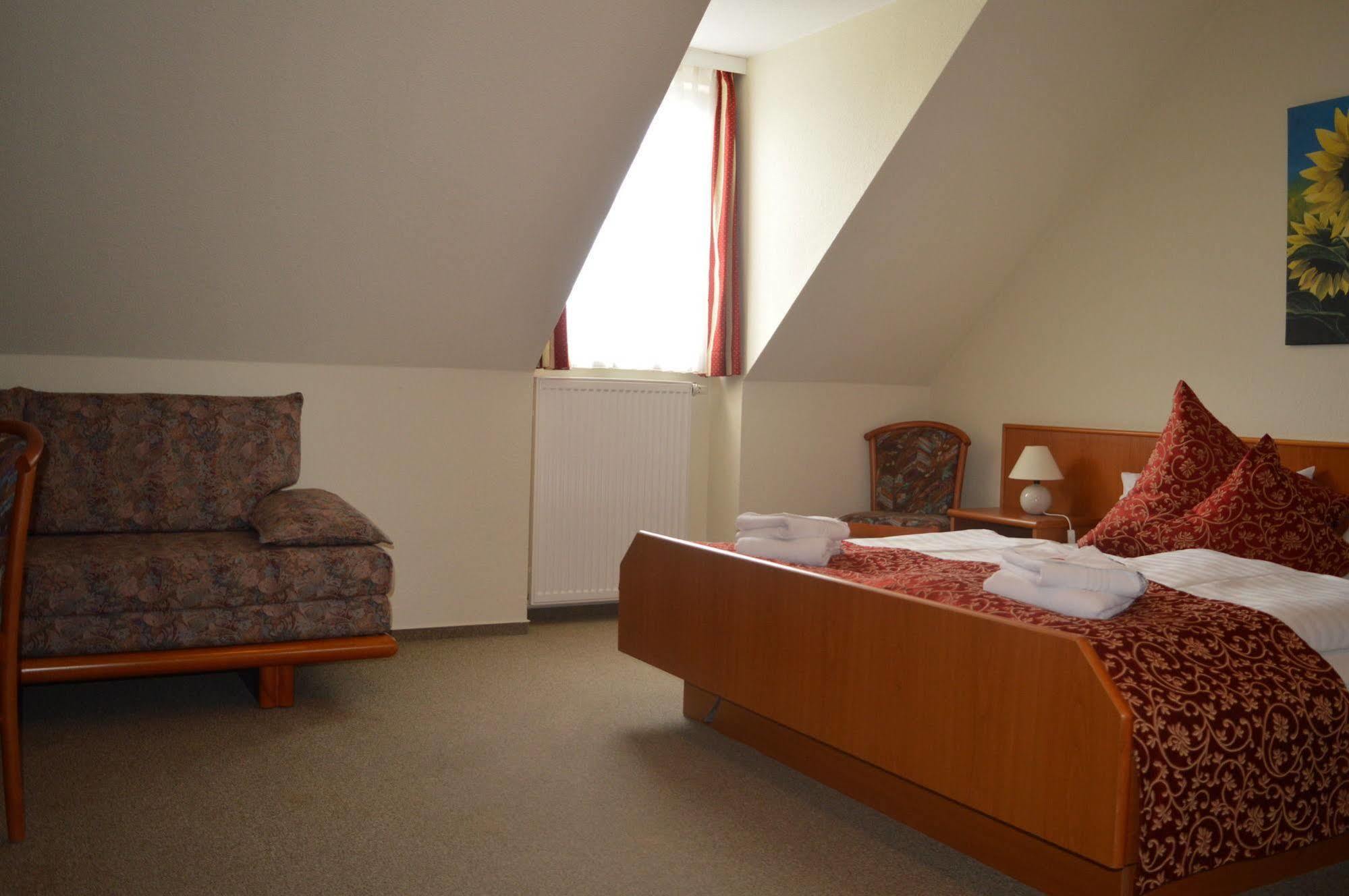 Hotel Auerhahn Masserberg Extérieur photo