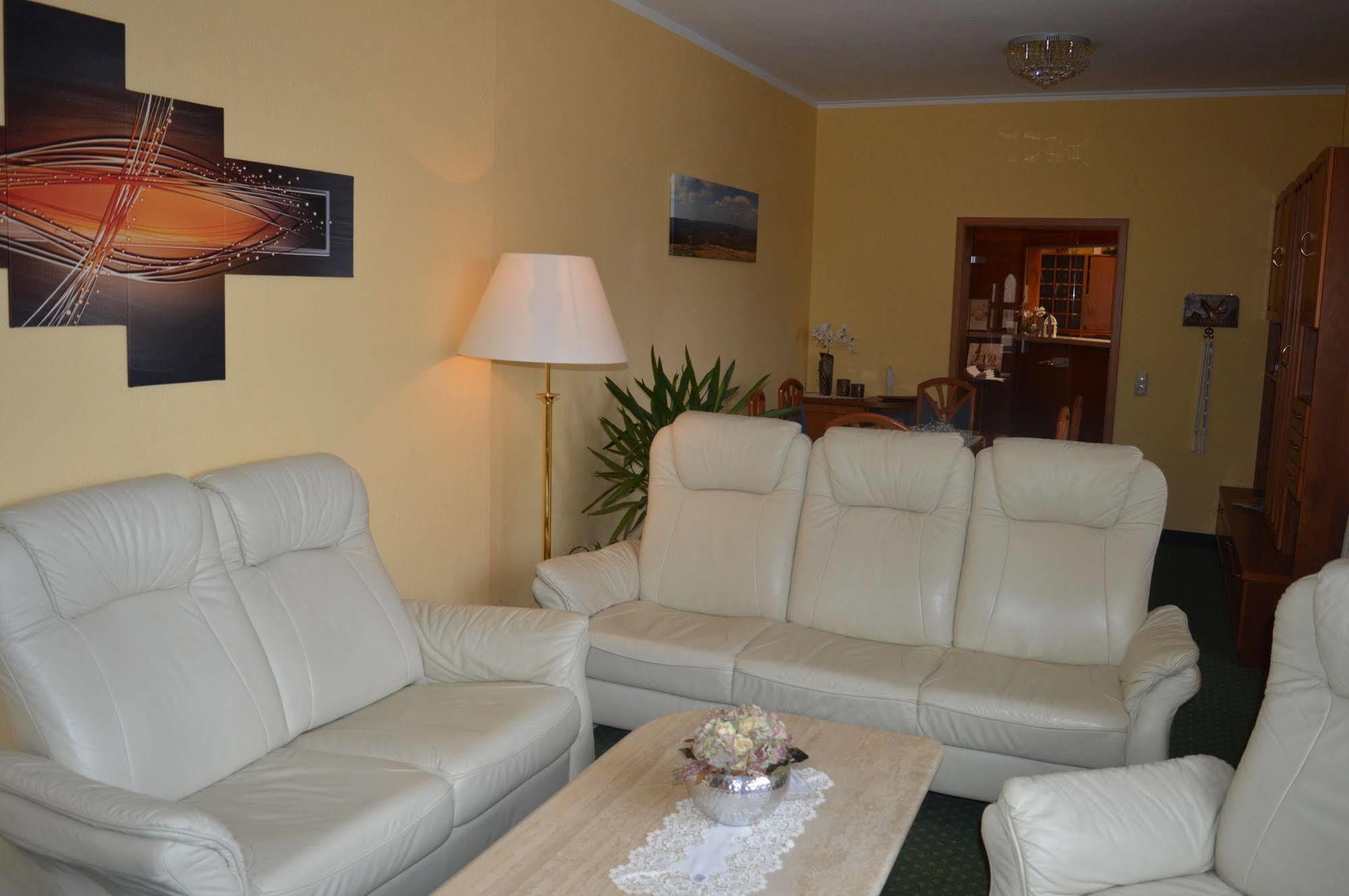 Hotel Auerhahn Masserberg Extérieur photo