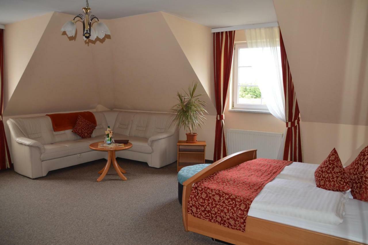 Hotel Auerhahn Masserberg Extérieur photo